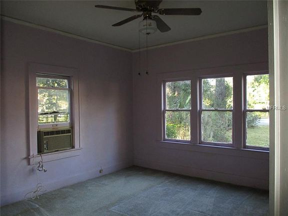 4th image of 1030 S Wilson Ave