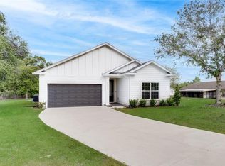 2082 Greenview Dr, Deltona, FL 32725