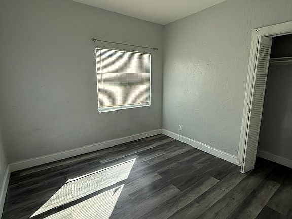 4th image of 3011 Broadway #4