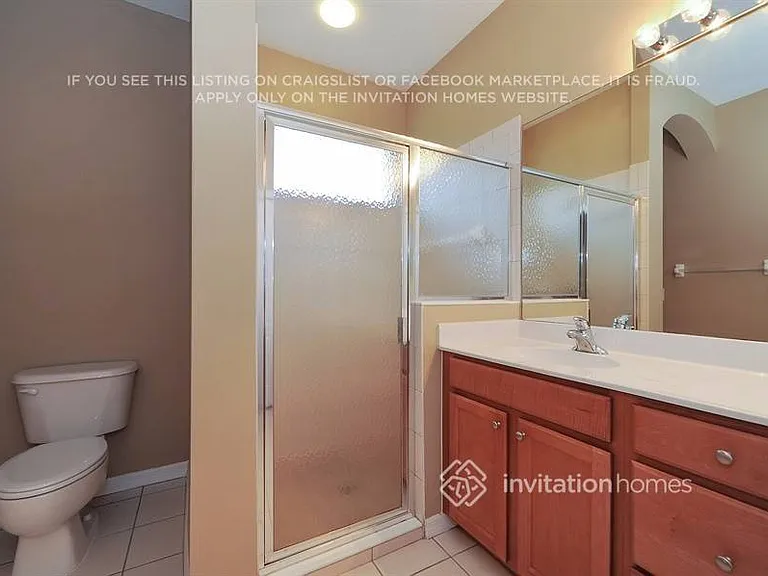 5015 Lakehurst Ct — Photo 18