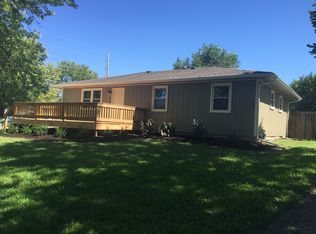 2702 Rawhide Ln, Lawrence, KS 66046