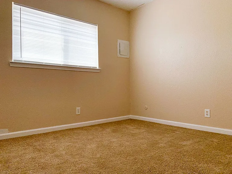 2 Bedroom Fourplex with Fireplace — Photo 19