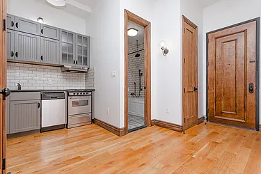 Rented by MySpaceNYC