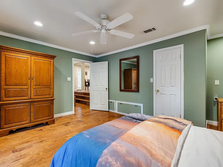 433 Ensign Ln — Photo 31