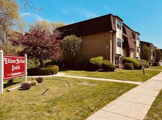 1902 Raspberry Ct, Edison, NJ 08817