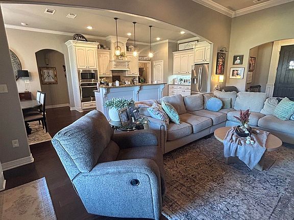 4th image of 21312 Boone Dr