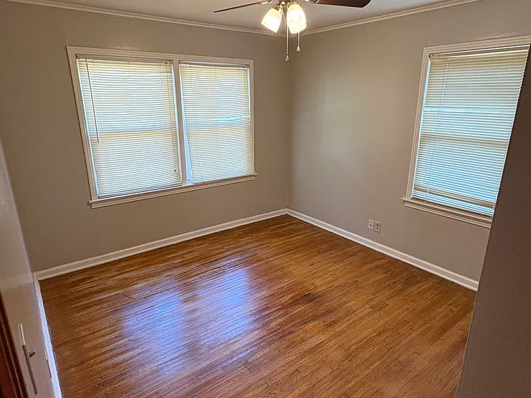 524 S 75th East Ave — Photo 7