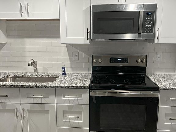 Brand new kitchen from ceiling to floors and appliances