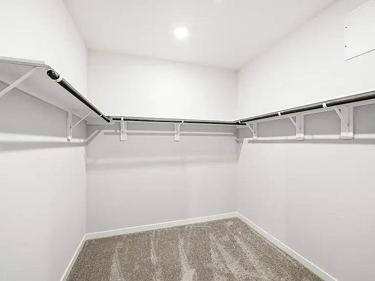811 Brookside Dr — Photo 4
