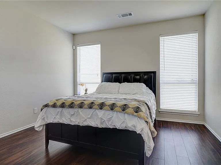 12833 Danville Dr — Photo 17