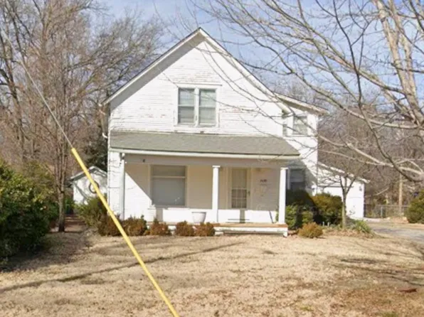 2430 W Martha St, Wichita, KS 67203