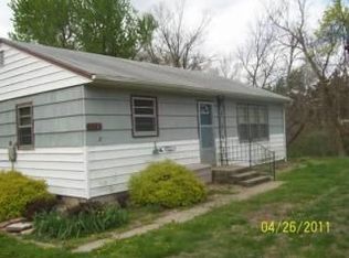 112 S Clay Aly, Riley, KS 66531