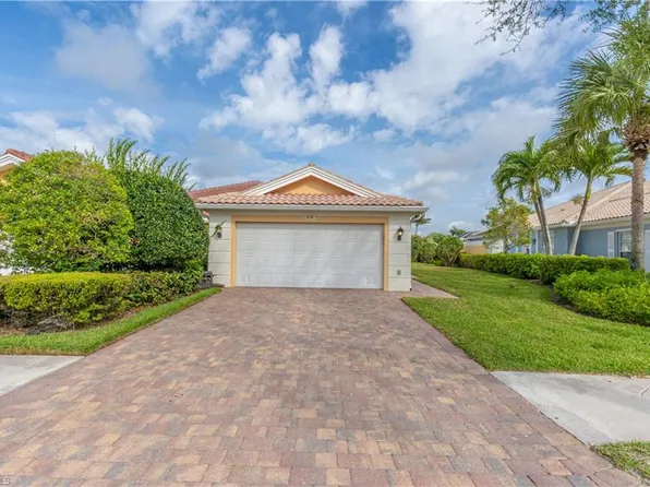 8165 Xenia LN, NAPLES, FL 34114