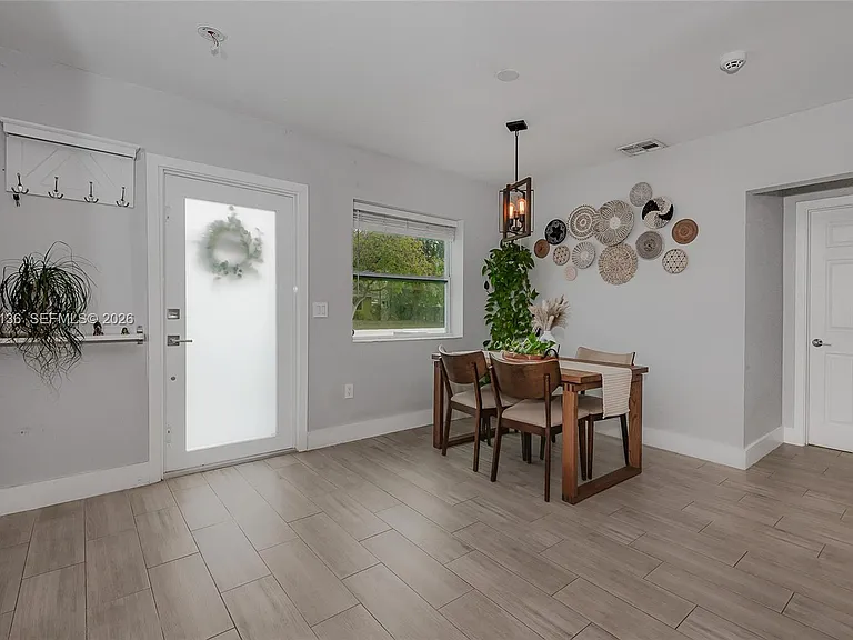 1130 NE 143rd St — Photo 10