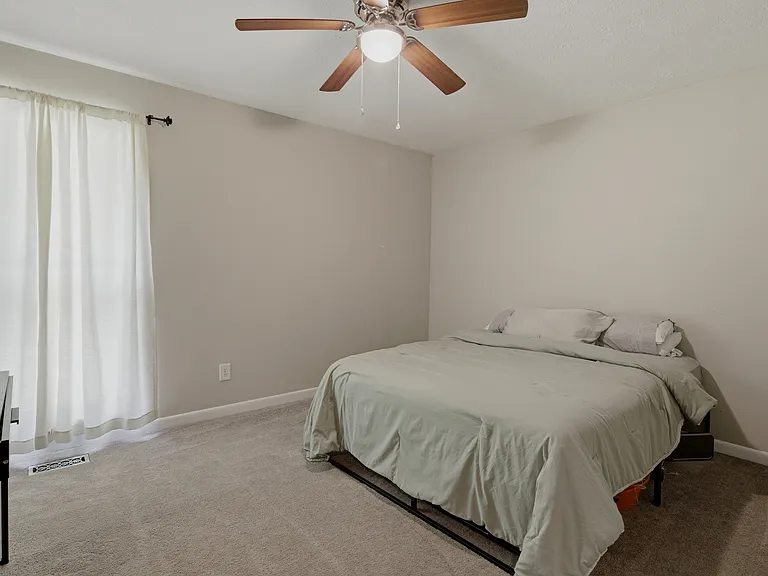 6853 Marlowe Dr — Photo 32