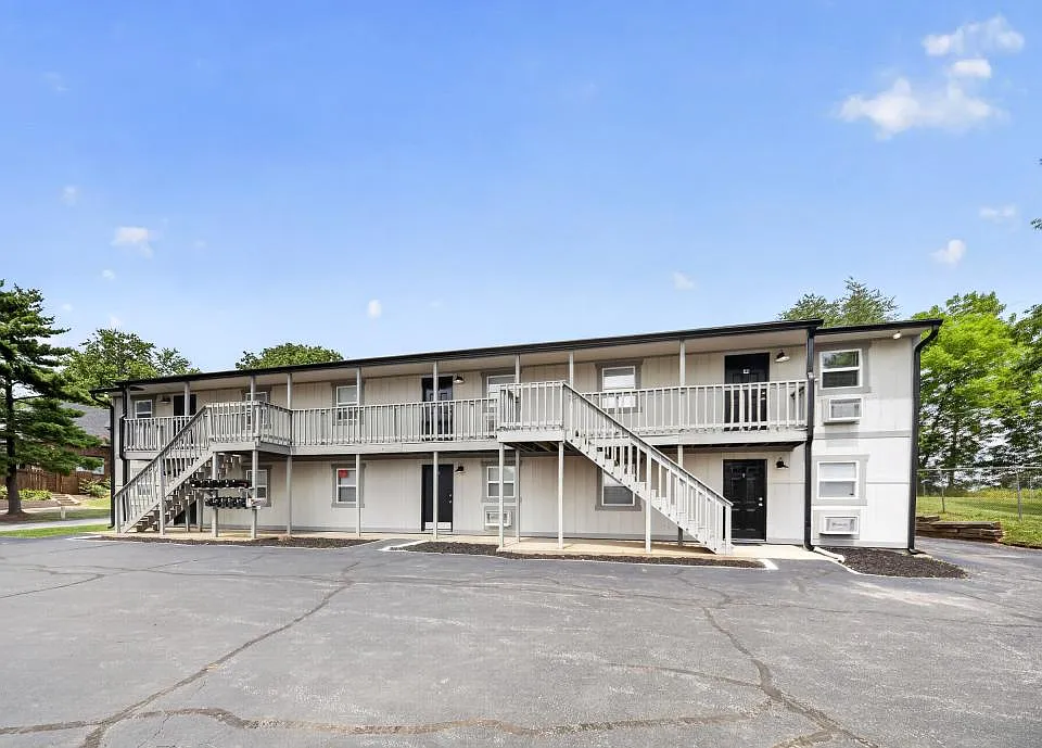 3242 Old Hartford Rd #12