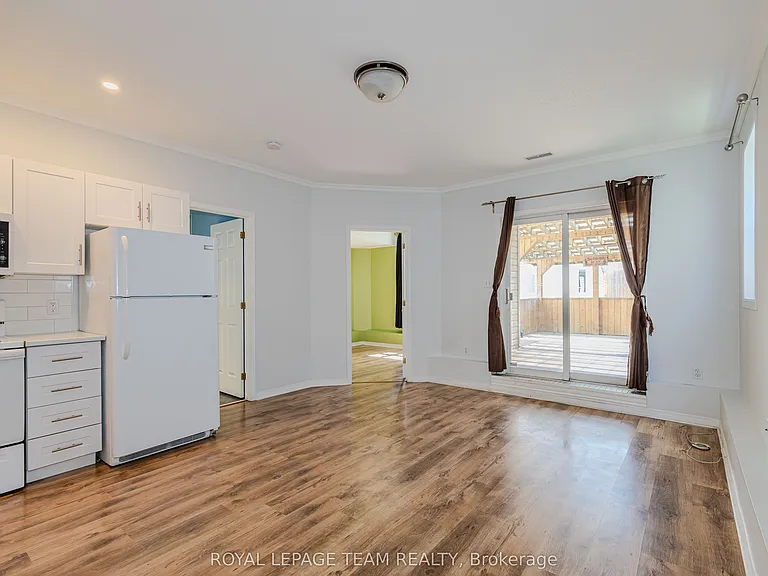 1566 Lisbon St #B — Photo 11