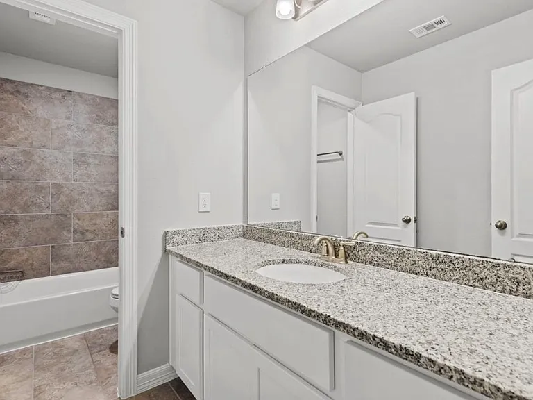 216 Elianne Lace Ct — Photo 38