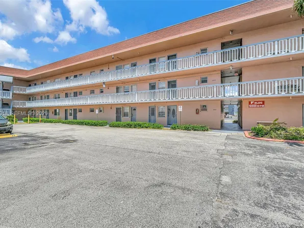 18555 NE 14th Ave APT 502, North Miami Beach, FL 33179