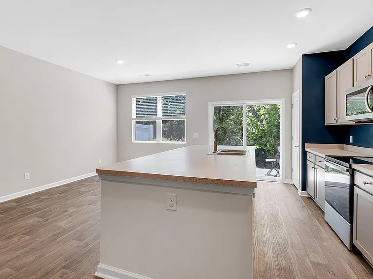 13 Villas Of Garrard Dr — Photo 13