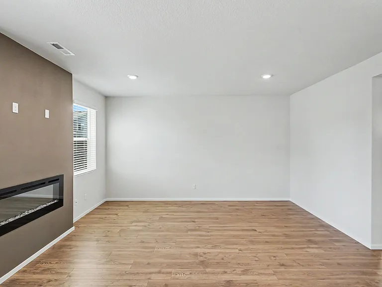 4748 Astronaut Ave NE — Photo 10