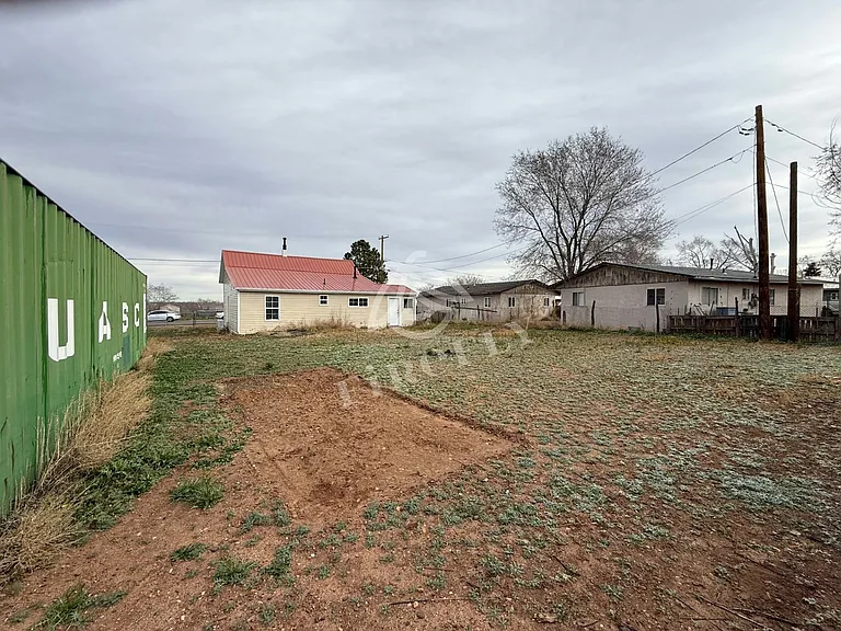 313 W 3rd St S — Photo 14