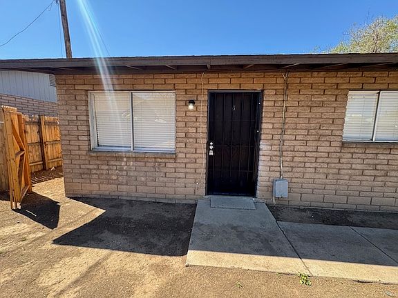 3rd image of 1627 W Desert Cove Ave #A5