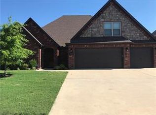 1813 SW Nottingham Ave, Bentonville, AR 72713