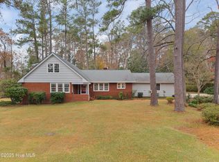 400 Country Club Dr, Jacksonville, NC 28546