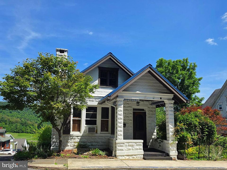 1st image of 615 Piedmont Ave