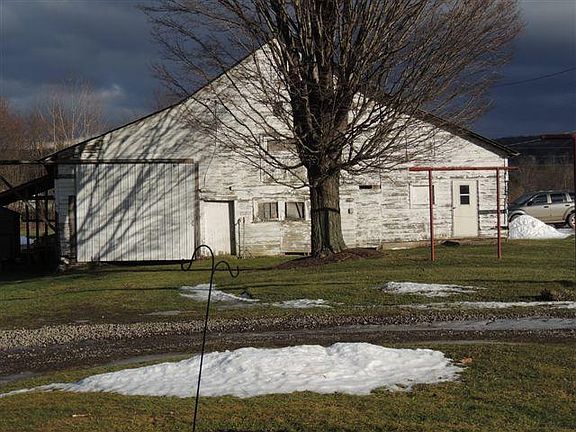 2nd image of 1200 County Road 39
