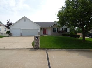 1650 Rembrandt Dr, Dardenne Prairie, MO 63368