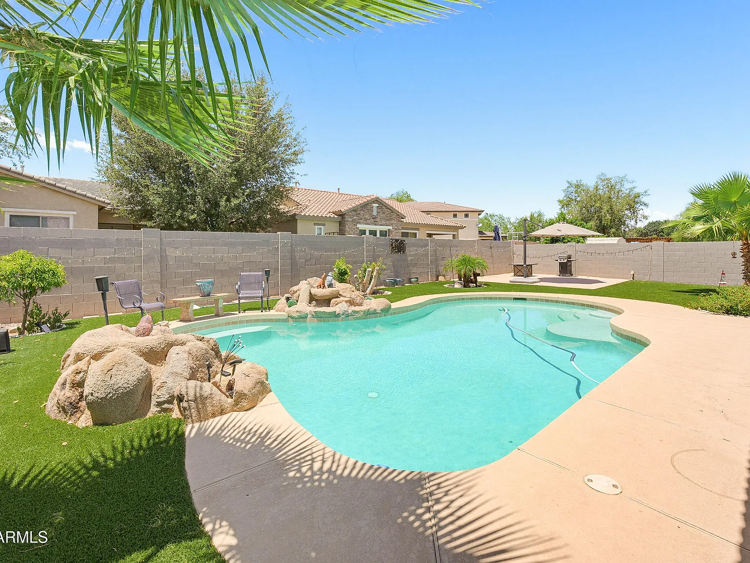 3 bed, 2137 sqft, $2,650 — Photo 3
