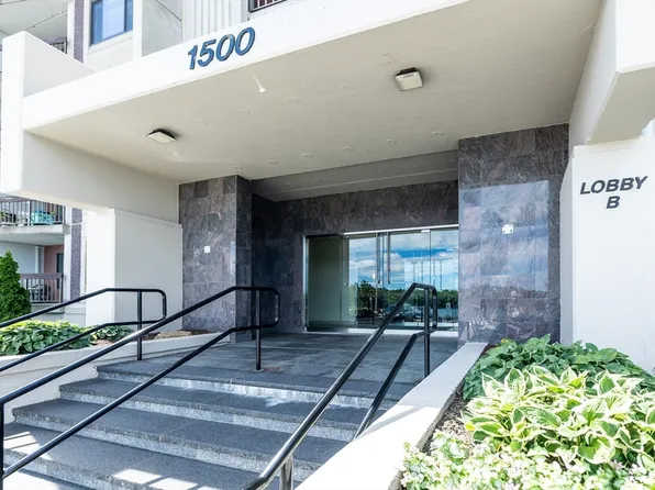 1500 Worcester Rd APT 217, Framingham, MA 01702
