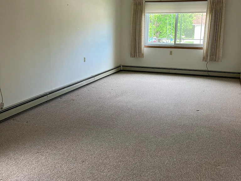 440 3rd St SE — Photo 9