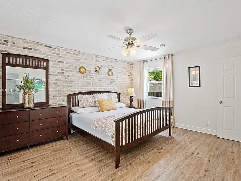 4276 SW 56th Ave — Photo 14