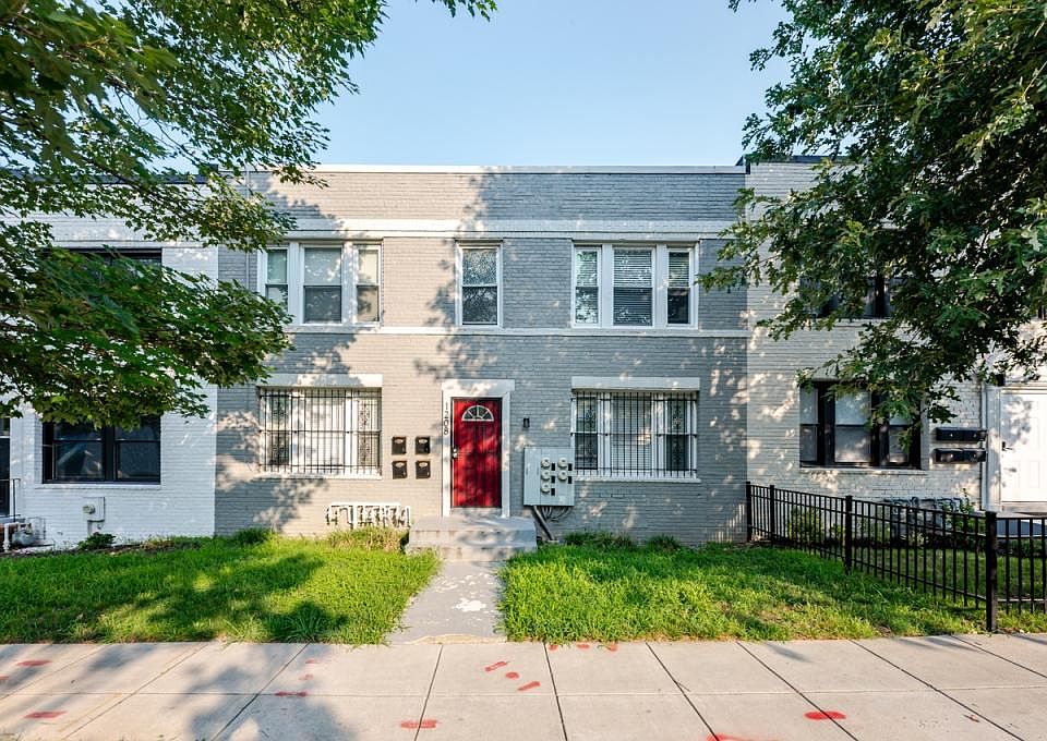 1st image of 1208 16th St NE APT 3