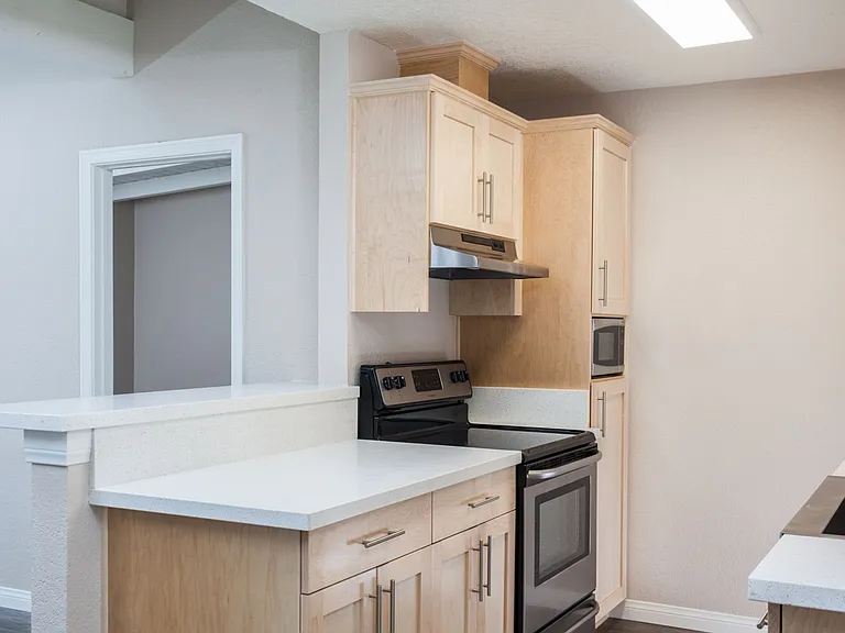 2701 W McFadden Ave — Photo 21