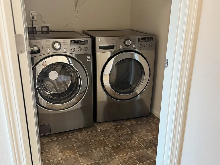 91st Pl S — Photo 12