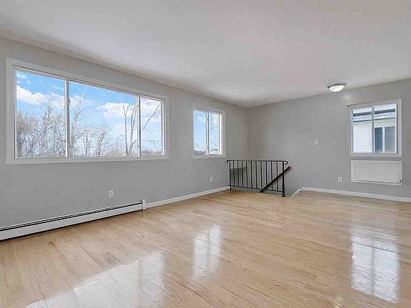 5th image of 72-21 Hillmeyer Ave #1