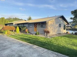 1144 Winchester Ave, Reedsport, OR 97467