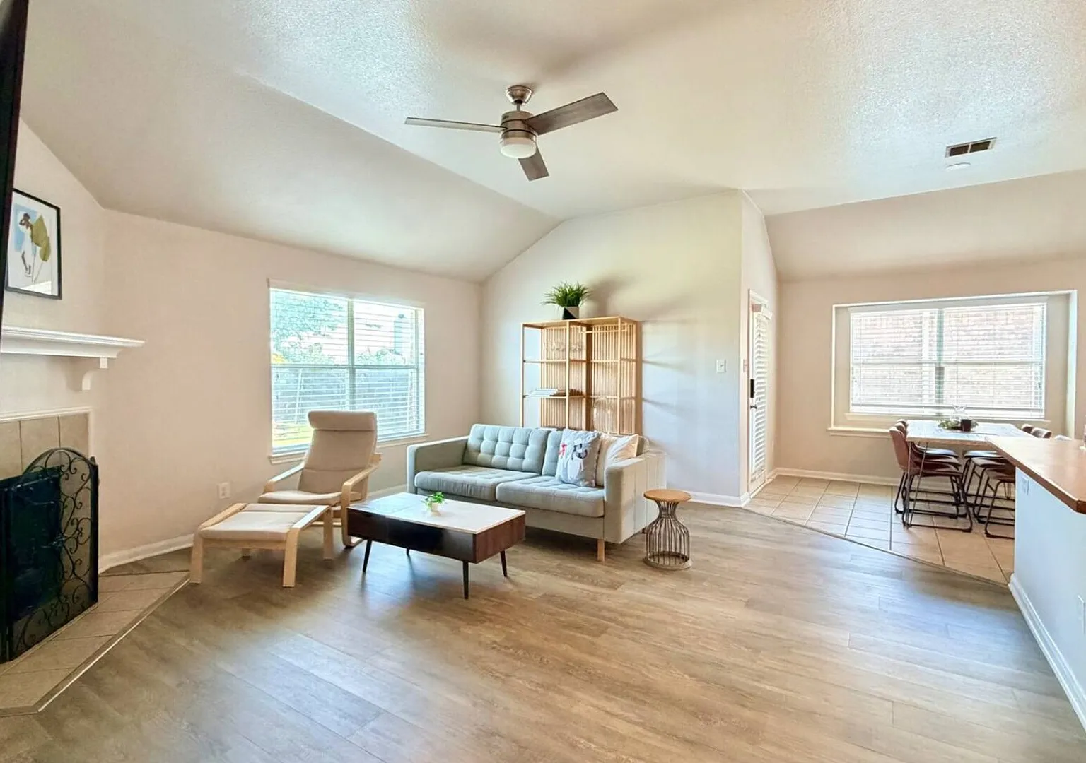 Modern 1-Story Retreat | King Bed + Fenced Yard — Photo 4