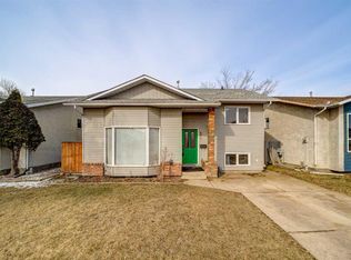 131 E Beaverbrook Rd N, Lethbridge, AB T1H5Z7
