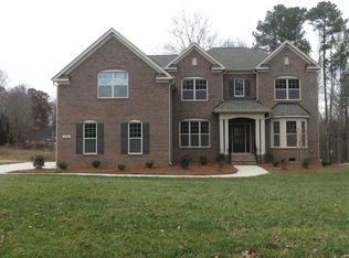 804 Hidden Pond Ln, Waxhaw, NC 28173