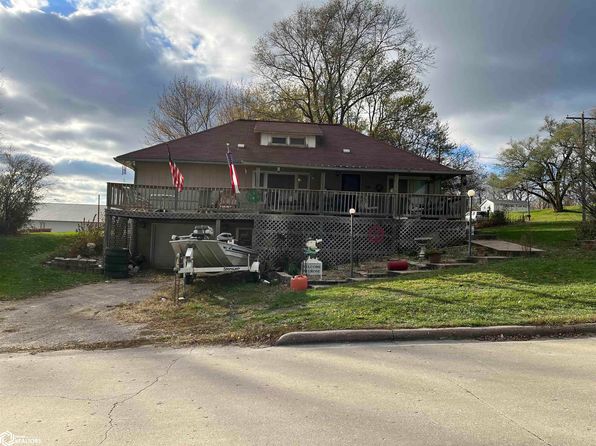 102 Killarney St, Melrose, IA 52569