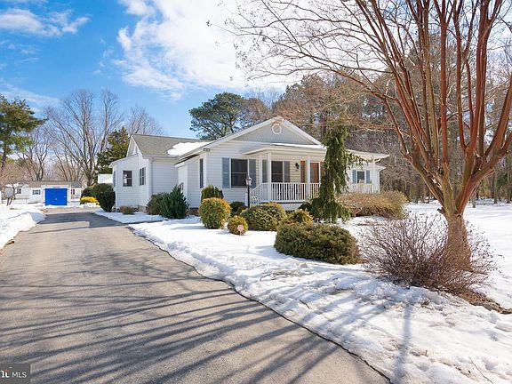 2nd image of 109 Carroll Rd SW