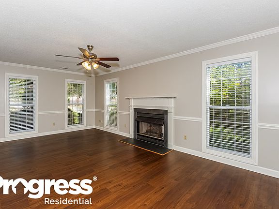 2nd image of 1565 Orange Hill Ct