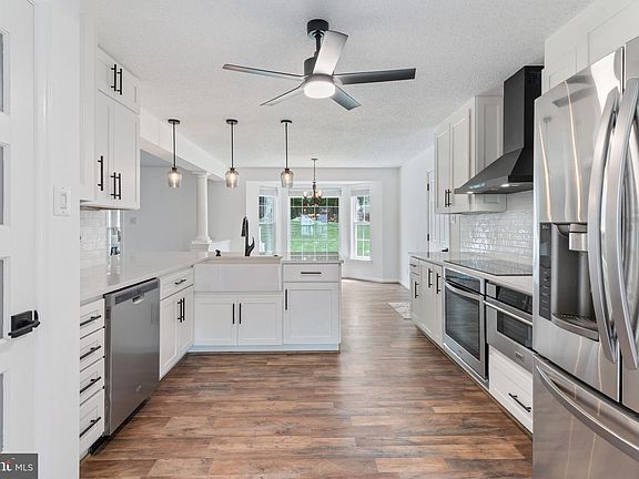 2nd image of 1026 Wales Dr
