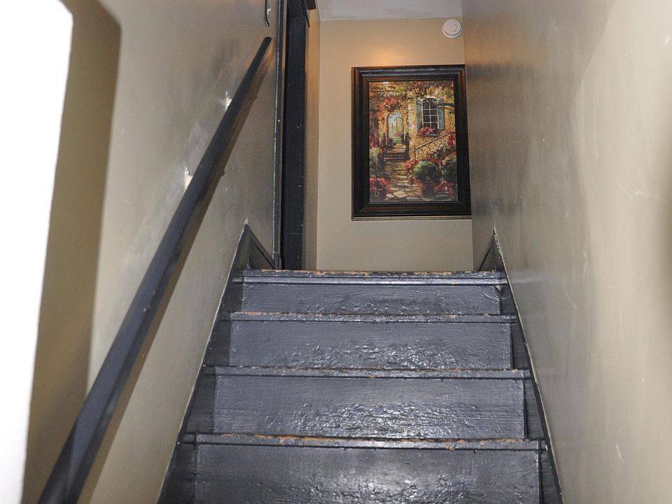 Stairway leading to apartment.