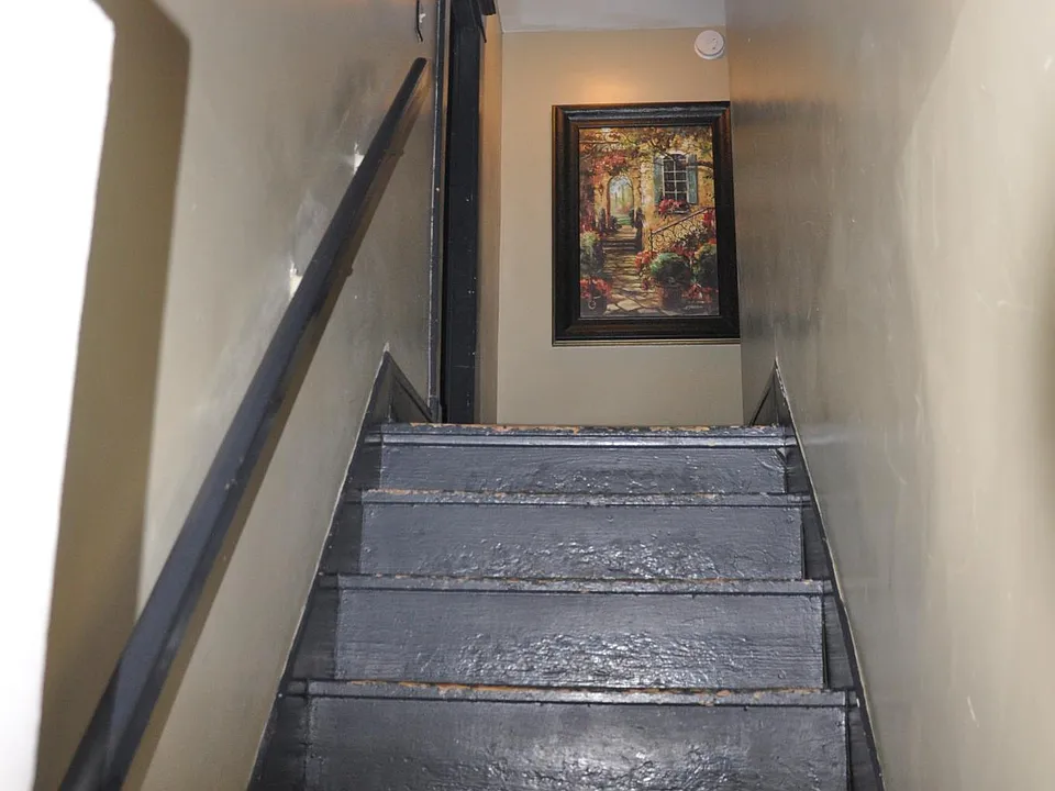 Stairway leading to apartment.